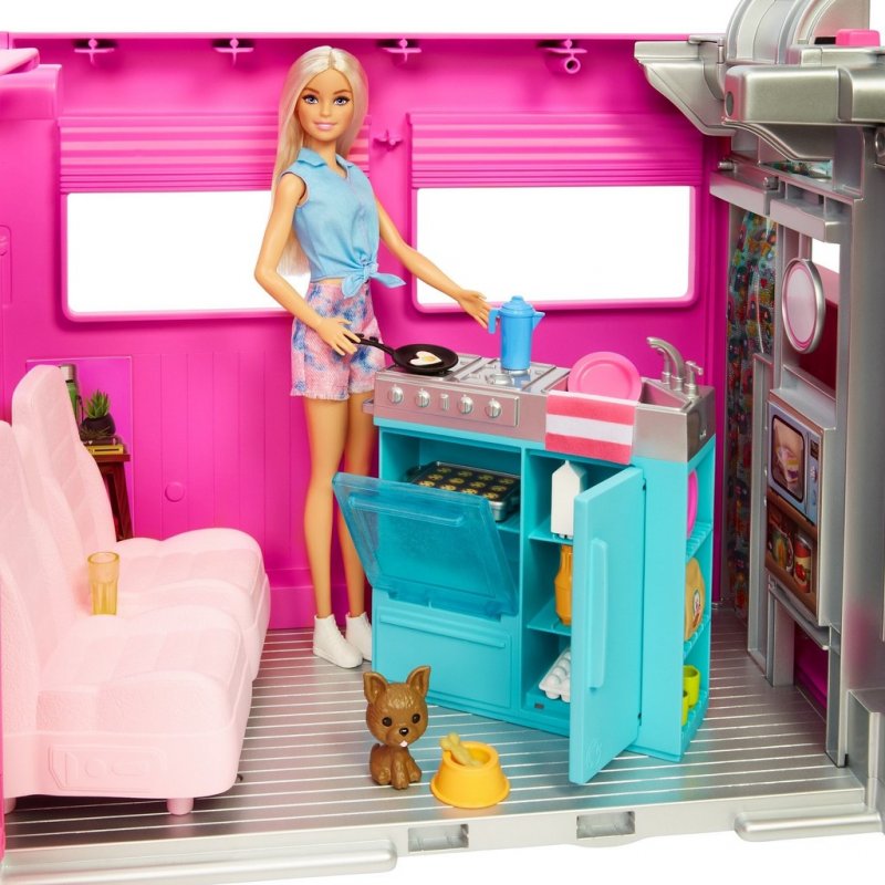 Podívejte se na Mattel Barbie Karavan snů s obří skluzavkou HCD46
