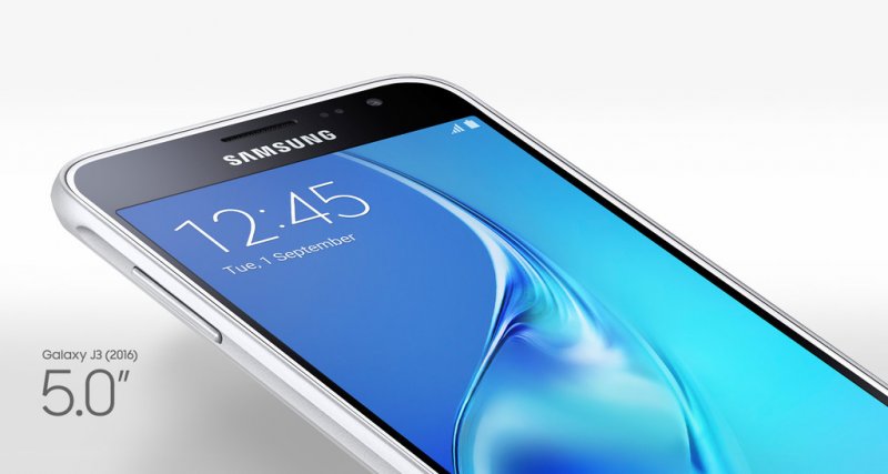 Pohled na Samsung Galaxy J3 2016 J320F Single SIM