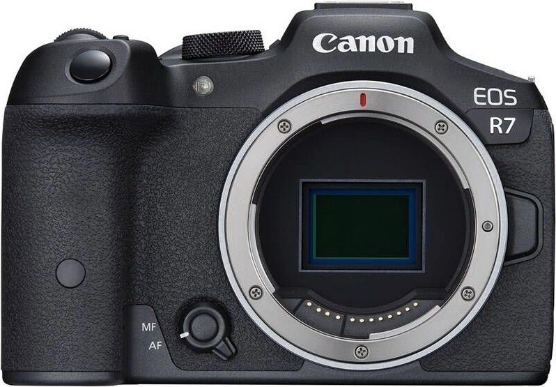 Recenze Canon EOS R7