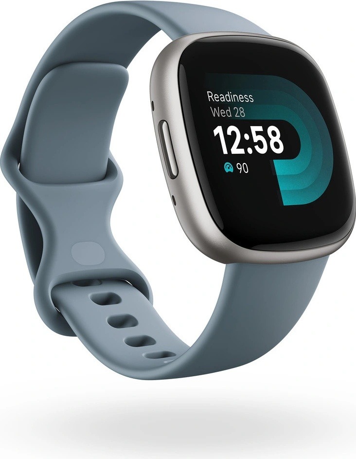 Recenze Fitbit Versa 4