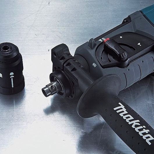 Ostestováno: Makita HR2470T