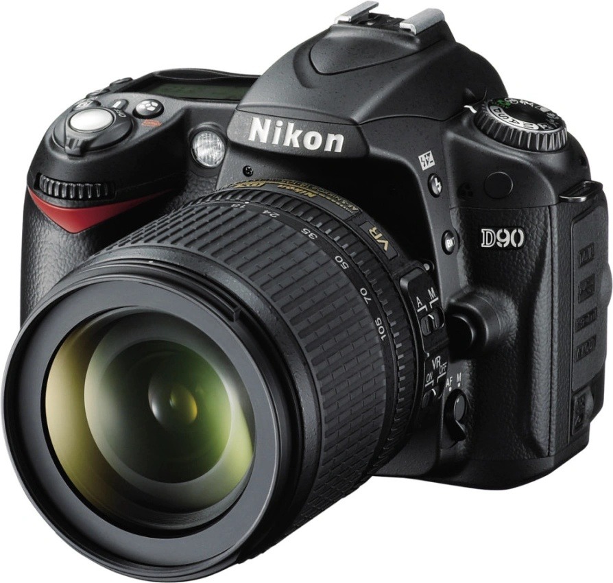 Recenze Nikon D90