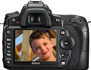 Podívejte se na Nikon D90