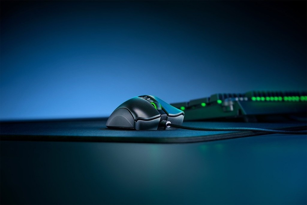 Testování Razer Deathadder V2 RZ01-03210100-R3M1